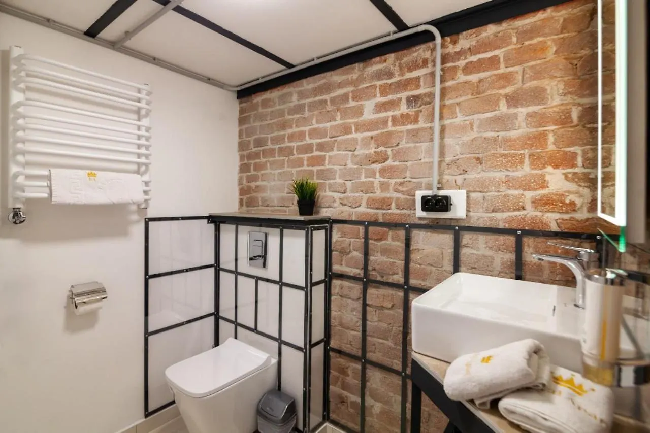Royal Mini Apart-Hotel On Kovzhyna Львов Апартаменты