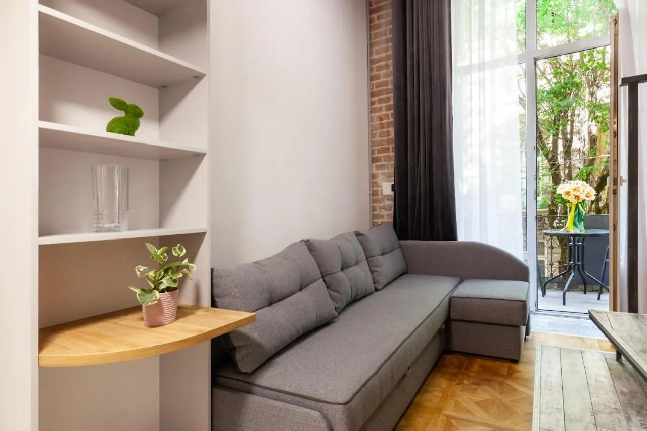 Royal Mini Apart-Hotel On Kovzhyna Львов Апартаменты