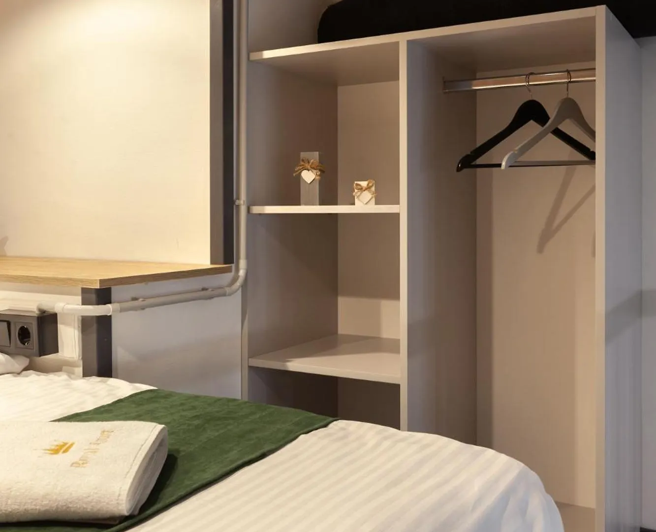 Royal Mini Apart-Hotel On Kovzhyna Lviv 0*,  Ukraine