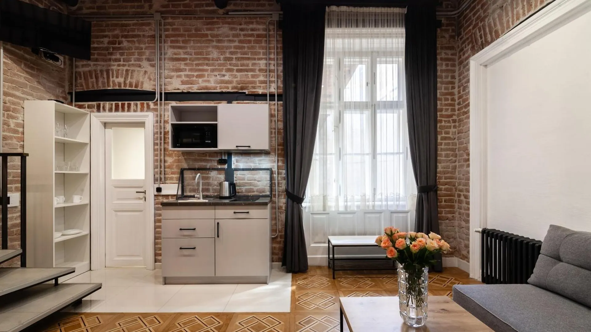 Апартаменты Royal Mini Apart-Hotel On Kovzhyna Львов