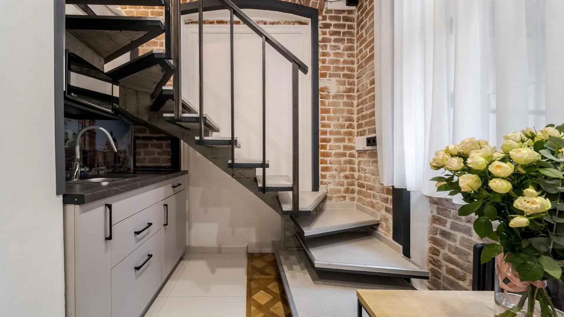 Апартаменты Royal Mini Apart-Hotel On Kovzhyna Львов Украина